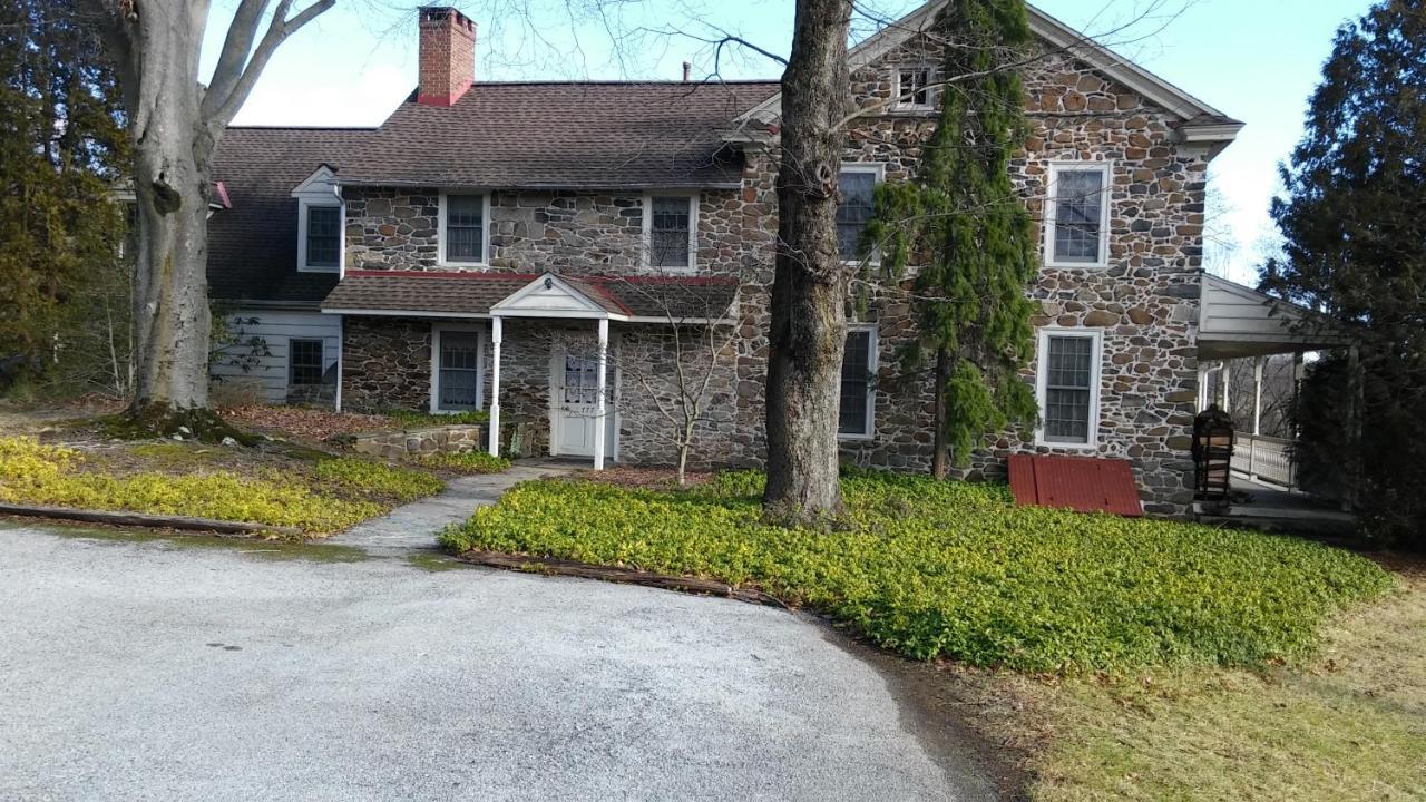 1732 Folke Stone Bed And Breakfast West Chester Esterno foto