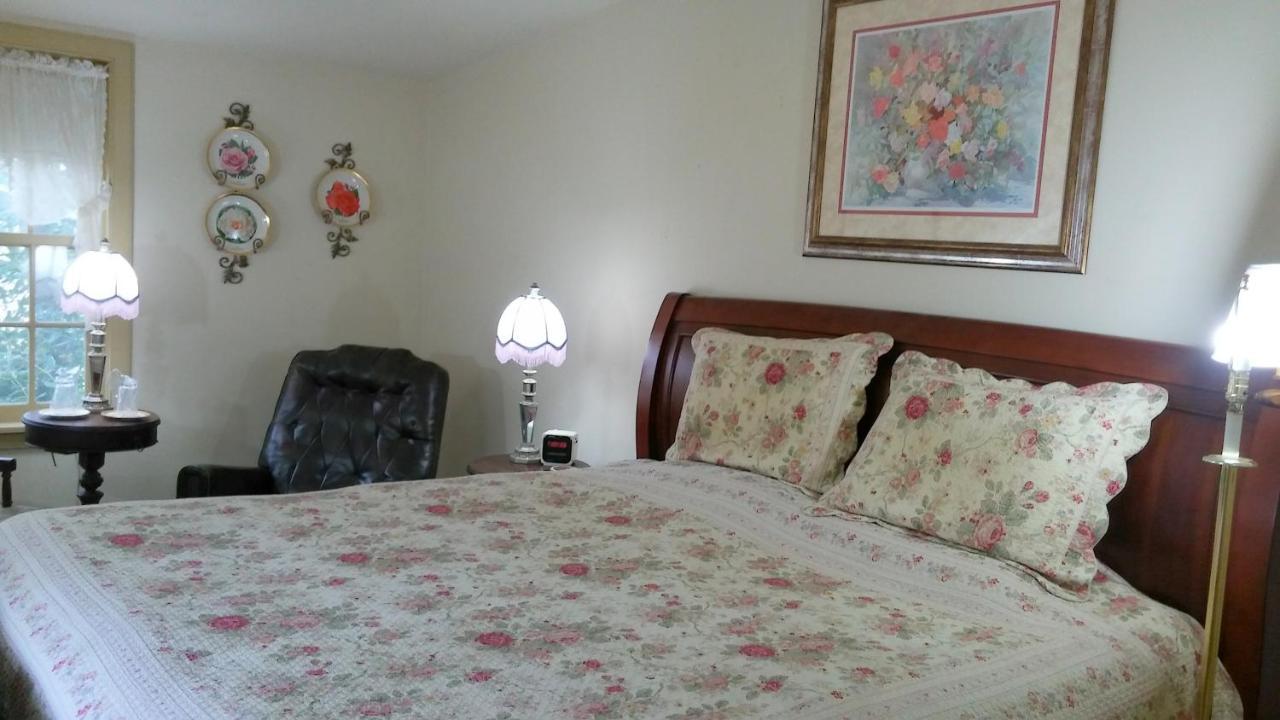 1732 Folke Stone Bed And Breakfast West Chester Esterno foto